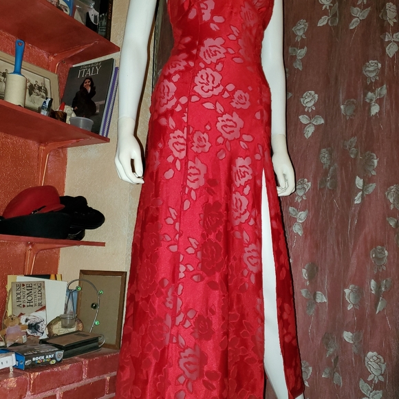 Vintage-❤ Gorgous Red Silky Negligee by VS❤ - Picture 7 of 11